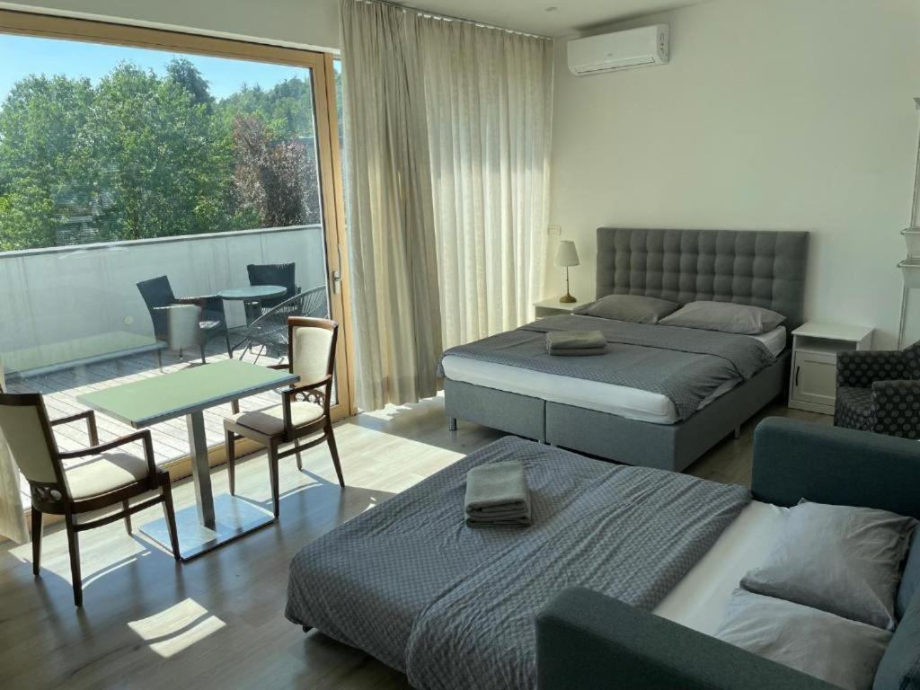 R41 - Tivoli Groundfloor Apartment Ljubljana Eksteriør bilde